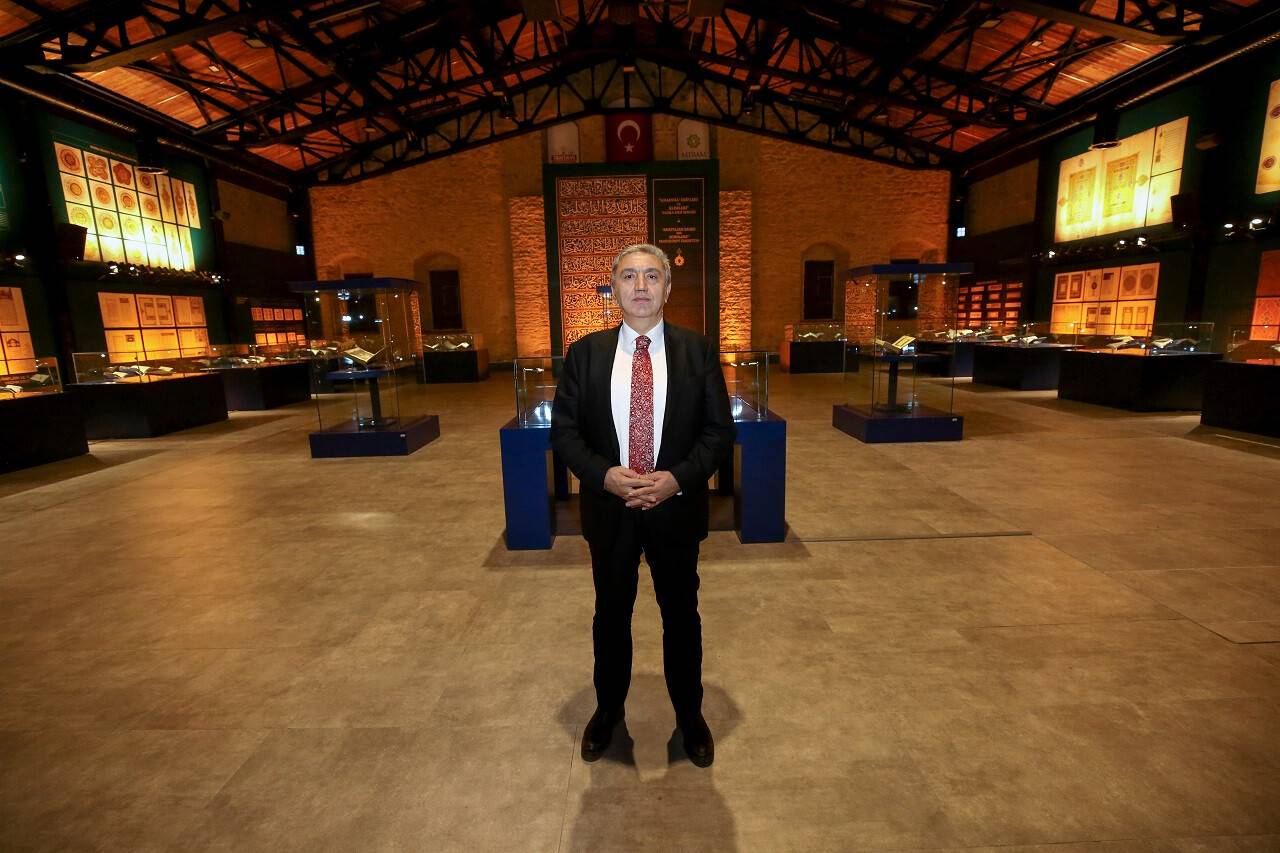 aa-20221207-29675145-29675143-kultur-ve-turizm-bakan-yardimcisi-yavuz-konyada-sergi-ziyaretinde-bulundu.jpg