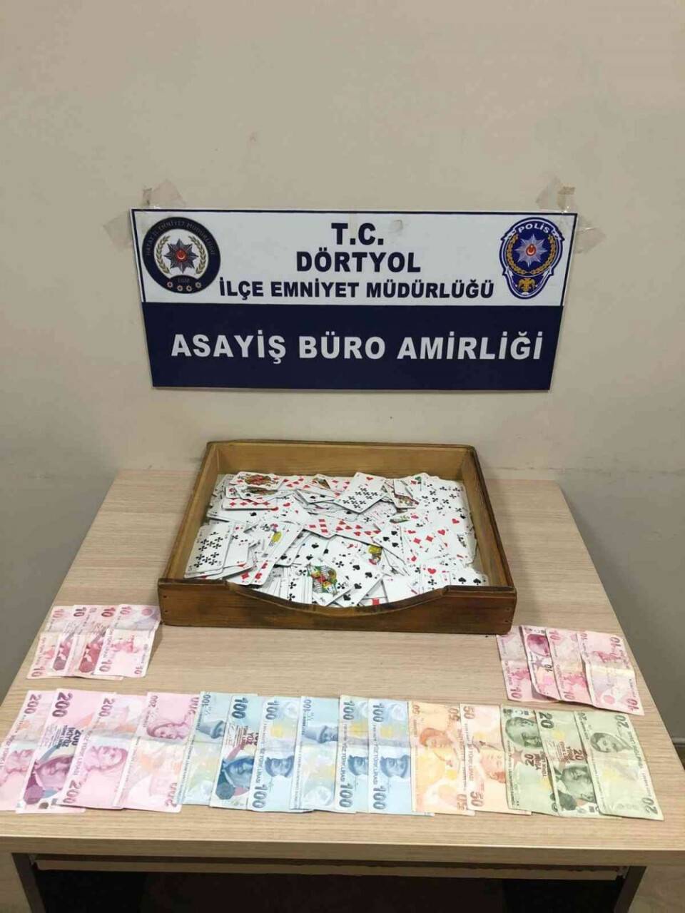 Kumar oynayan 7 kişiye idari para cezası