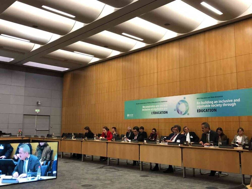 Milli Eğitim Bakanı Özer: "Her ay 1 milyon vatandaşa kapsamlı eğitimler vermeye başladık"