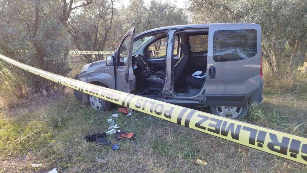 Zeytinlikte iki arkadaşın tartışmasında kan aktı