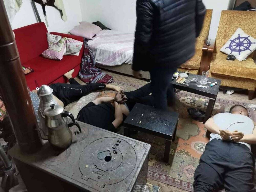 İzmir merkezli ‘silindir’ operasyonunda toplam 25 tutuklama