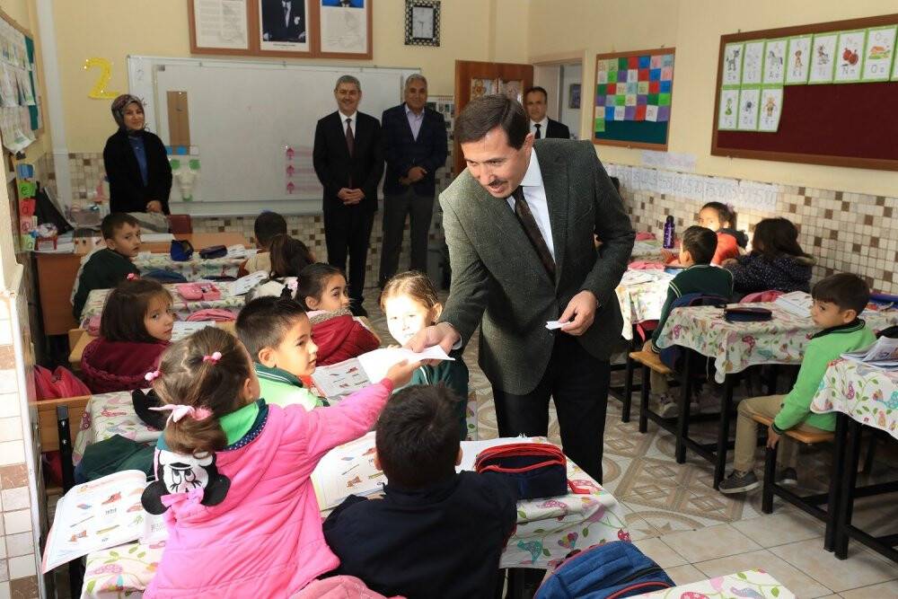 Başkan Kılca: “Önceliğimiz eğitim ve geleceğimiz olan çocuklarımız”