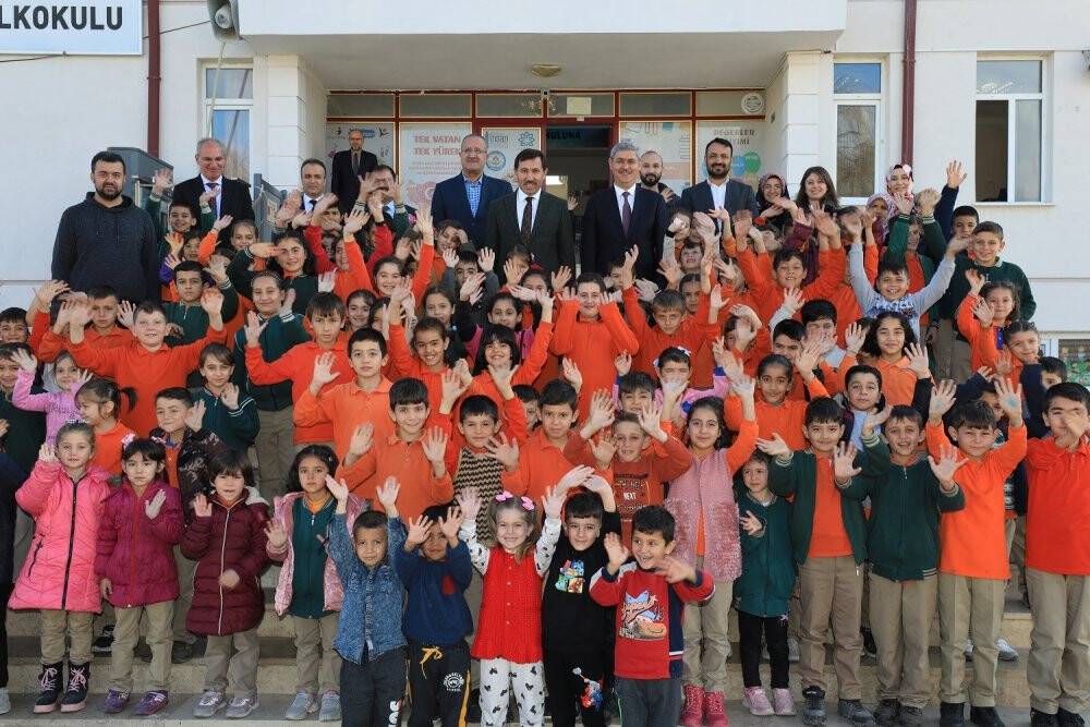 Başkan Kılca: “Önceliğimiz eğitim ve geleceğimiz olan çocuklarımız”