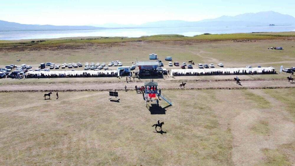 Beyşehir Gölü ismini aldığı Beyşehir’den uzaklaşıyor