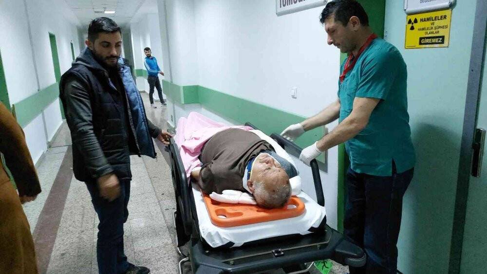 Geceleyin yuvarlandığı uçurumdan sabah kurtarıldı