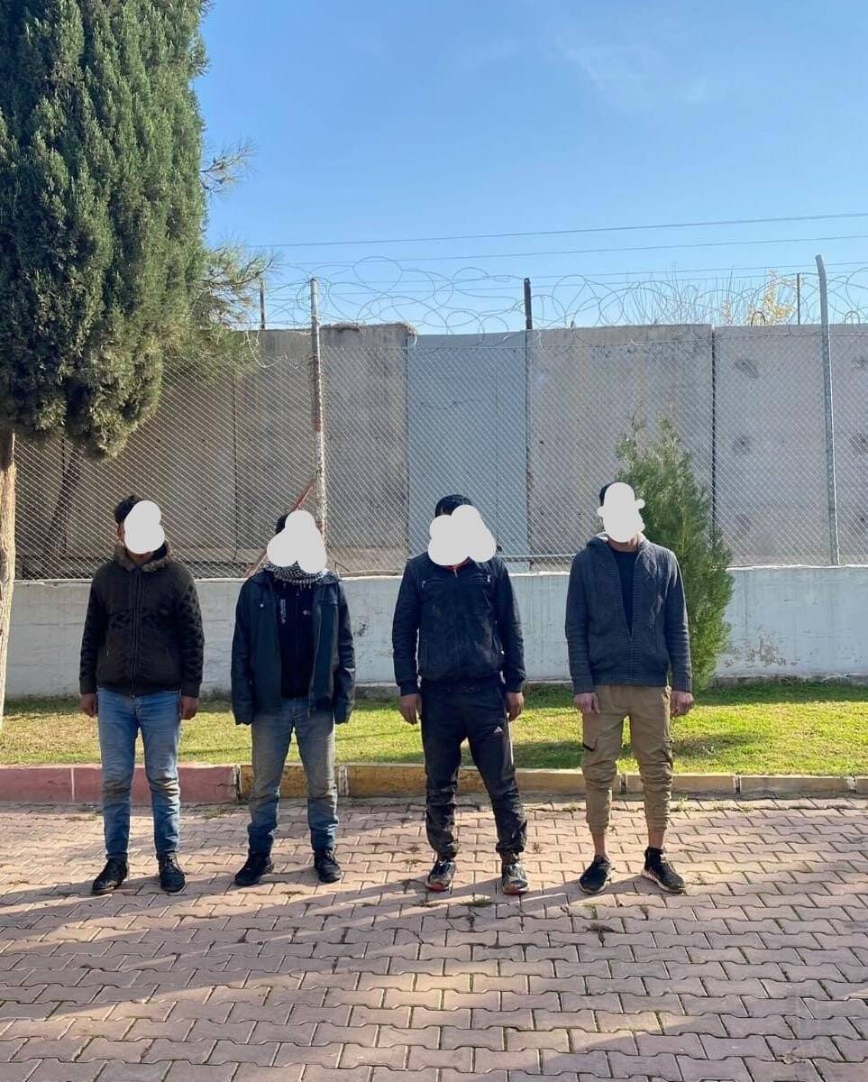 Kilis’te 24 düzensiz göçmen yakalandı