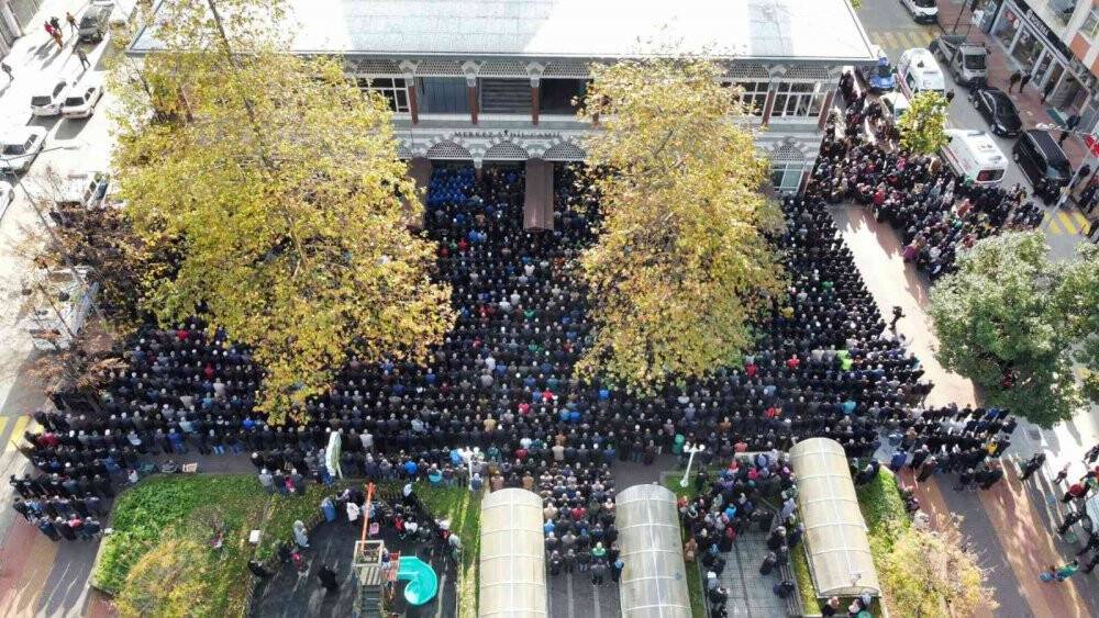 Üzerine kale direği düşen minik Yiğit gözyaşları içerisinde son yolculuğuna uğurlandı