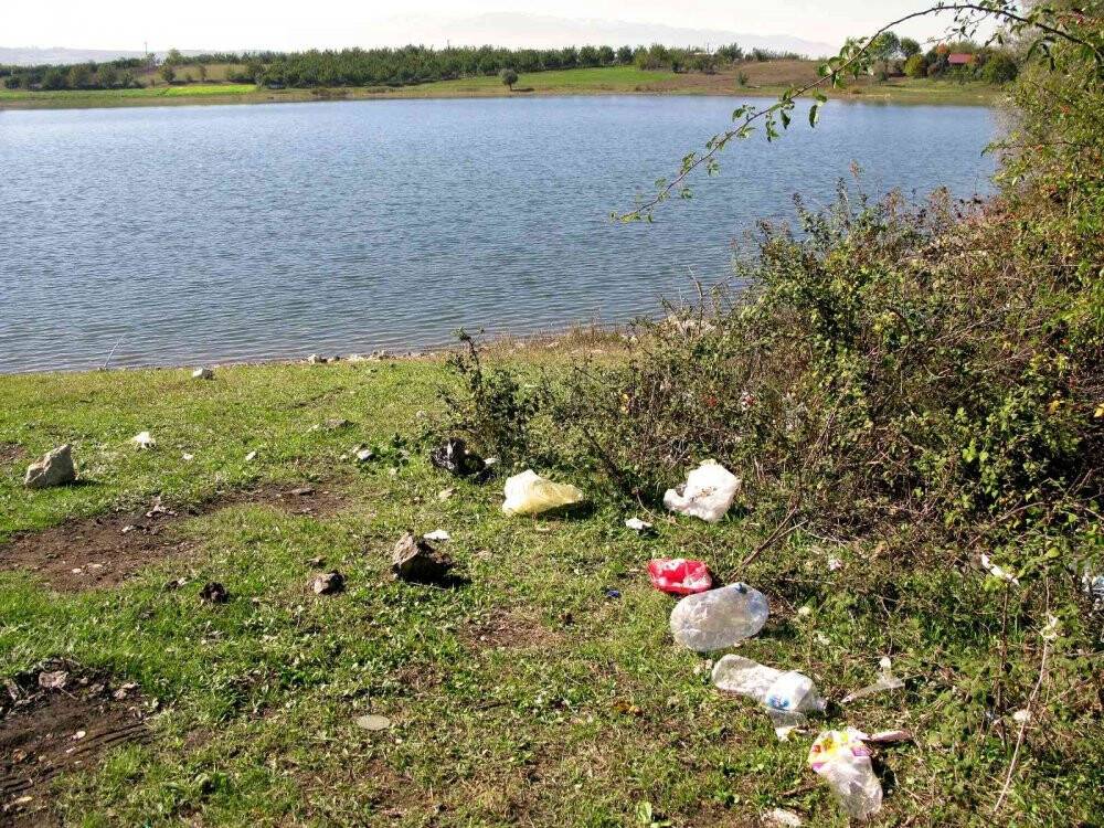 Duyarlı vatandaşlardan çevreyi kirletenlere tepki