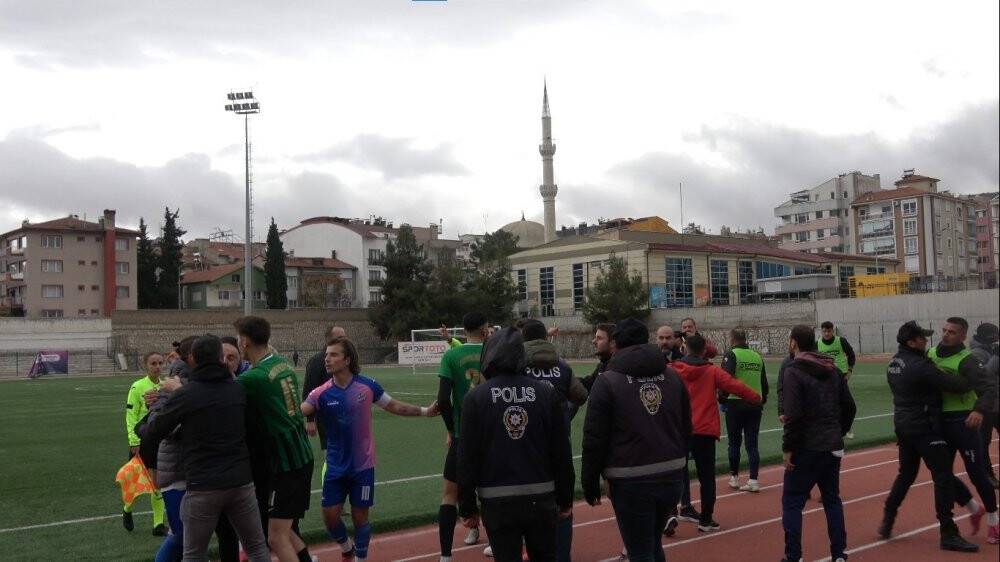 Sarayönü Belediyspor'dan olaylı maçla ilgili açıklama