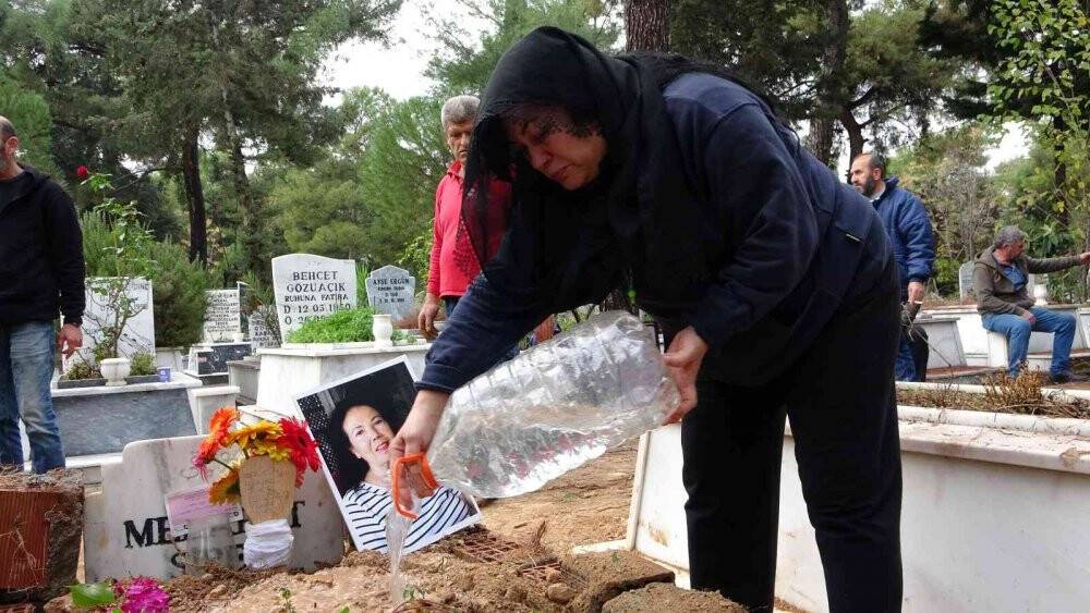 Yeşilçam oyuncusu Hayal Sirer son yolculuğuna uğurlandı
