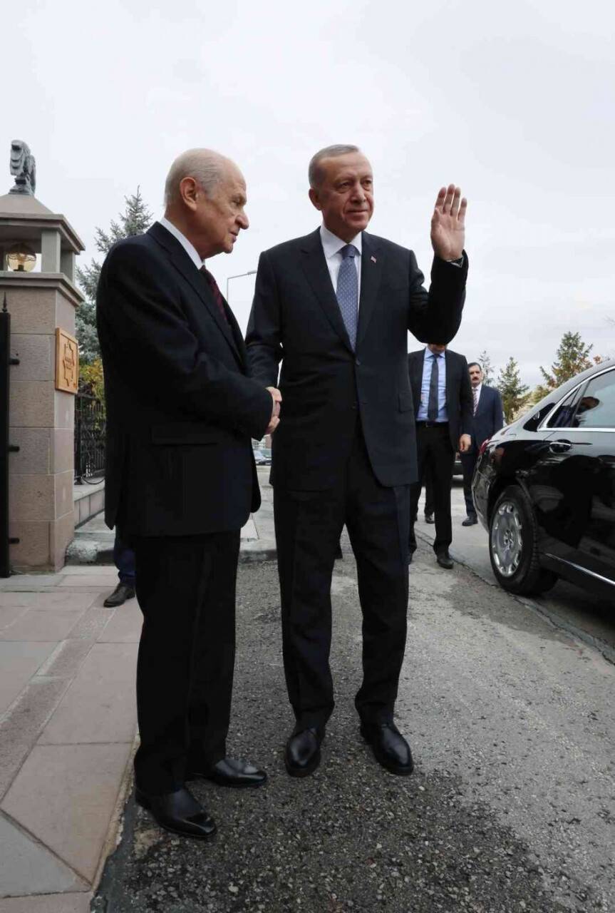 Cumhurbaşkanı Erdoğan, MHP lideri Bahçeli ile bir araya geldi