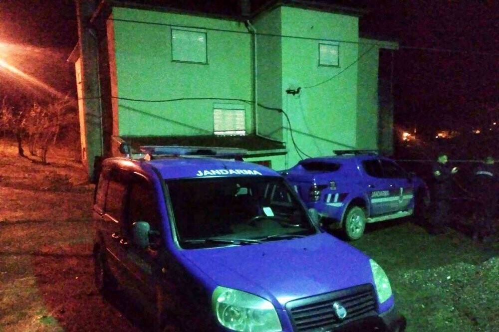 Gurbetçi vatandaşın köydeki evi soyuldu