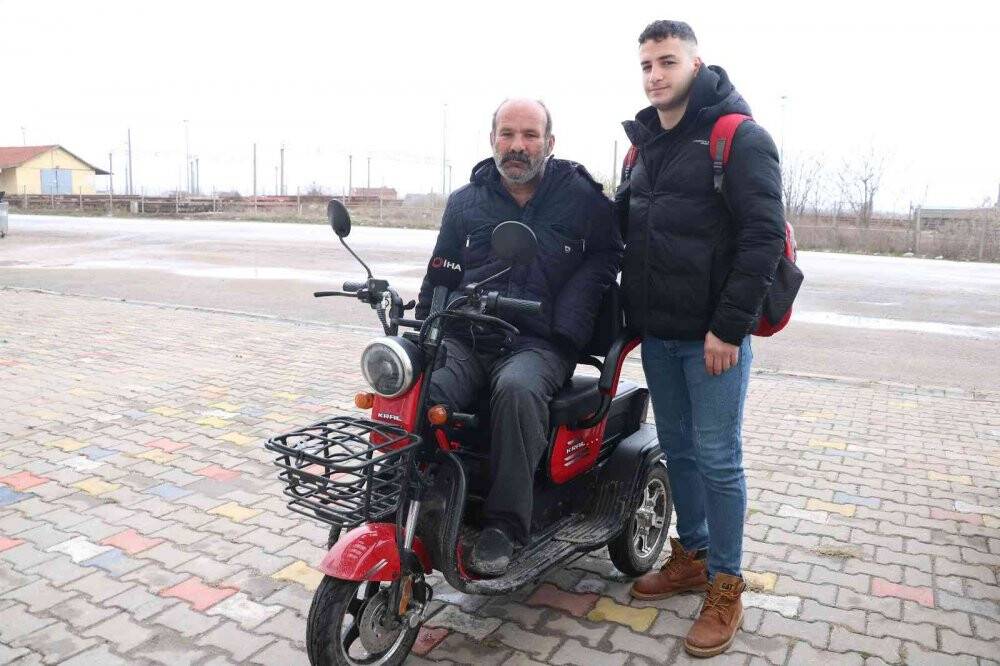 Vicdansız hırsız engelli vatandaşın akülü arabasını çaldı