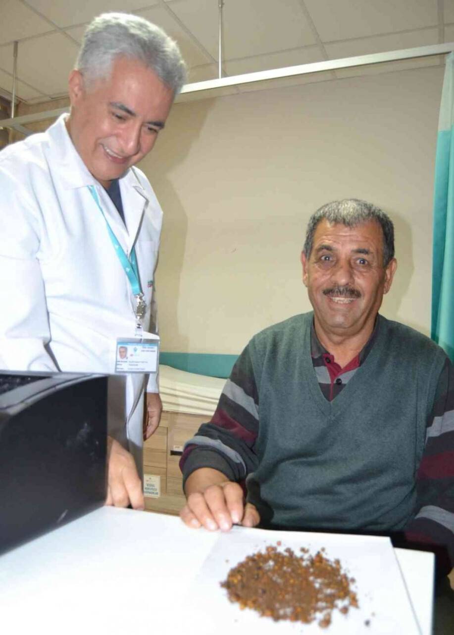 Safra kesesi değil sanki taş ocağı