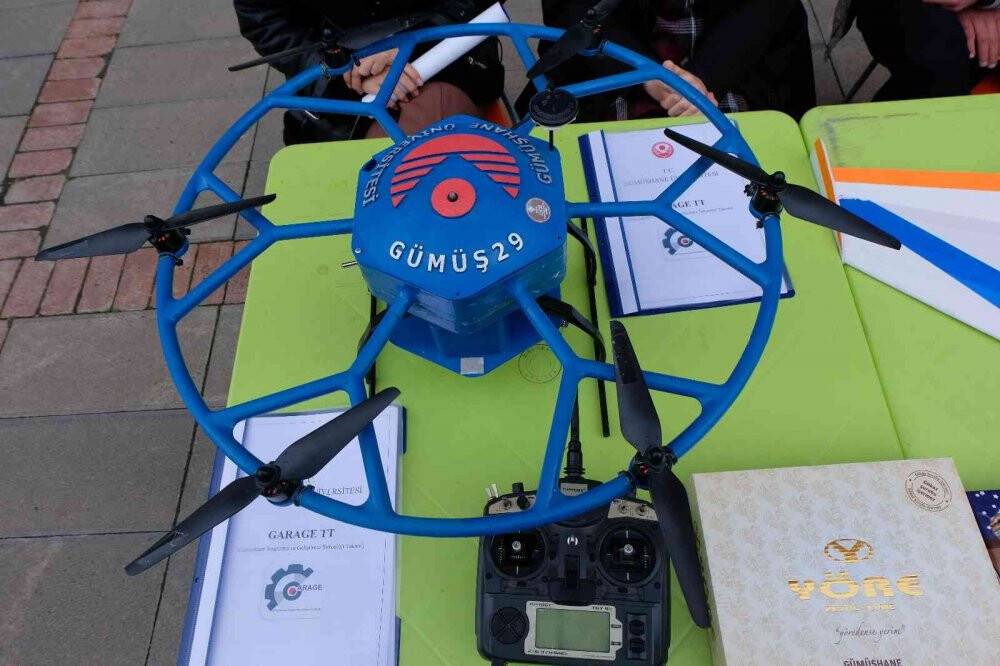 Üniversite öğrencileri 120 km hıza ulaşabilen elektrikli araç yaptı