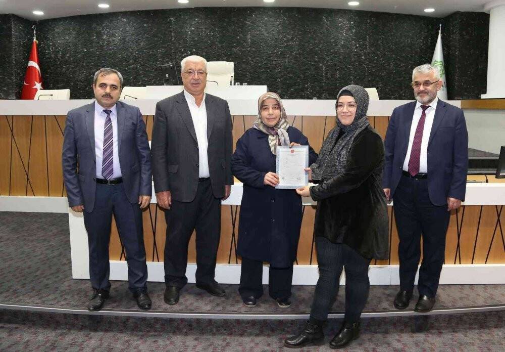 Meram Yaylapınar Mahallesi’nde tapu sevinci