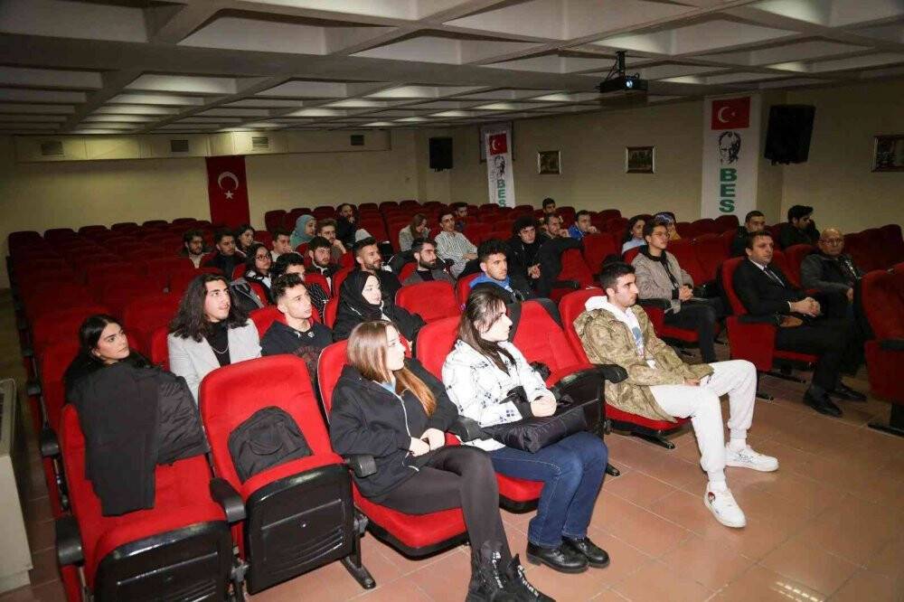 "Genç dinamizmi ile esnaf tecrübesini buluşturuyoruz"