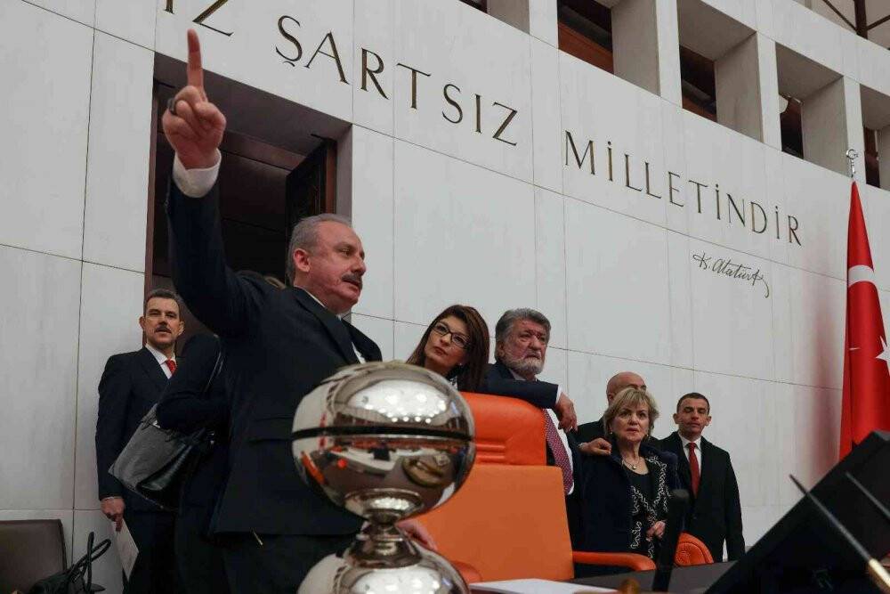 TBMM Başkanı Şentop, Raşidov ile görüştü