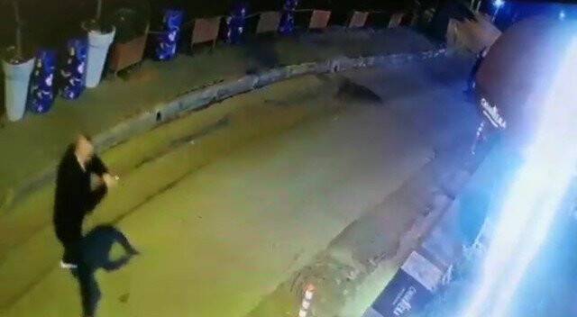 Valeler sokak ortasında birbirlerine kurşun yağdırdı