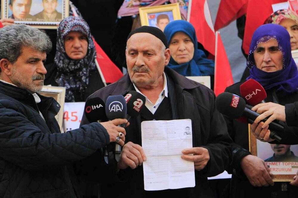 Evlat nöbetine katılım çığ gibi büyüyor