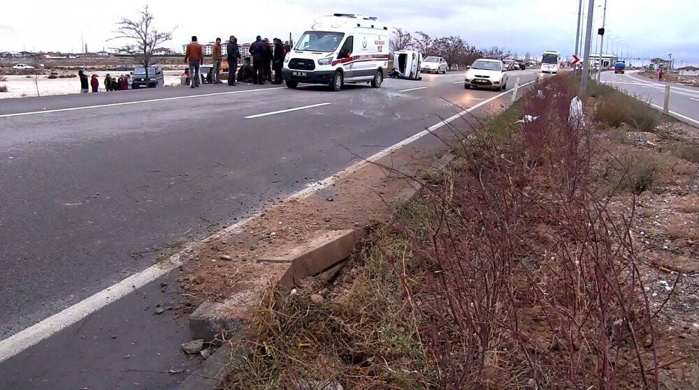 Karşı şeride geçen otomobil takla attı: 4 yaralı