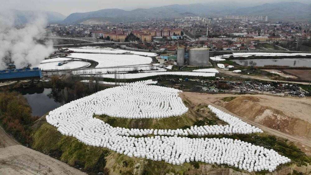 Binlercesi  görüntülendi, görenleri şaşırtan manzara