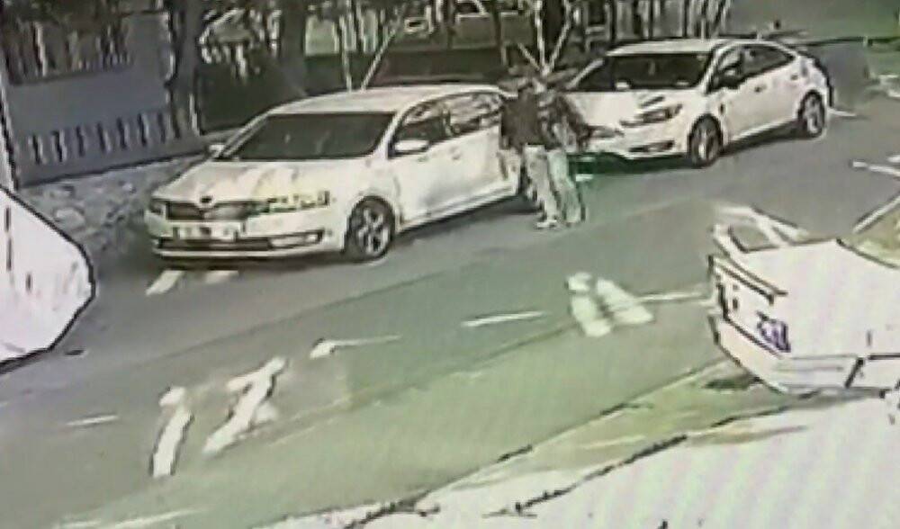 Hrsızlık yaptı, izini kaybettirmek için mezarlıktan kaçtı