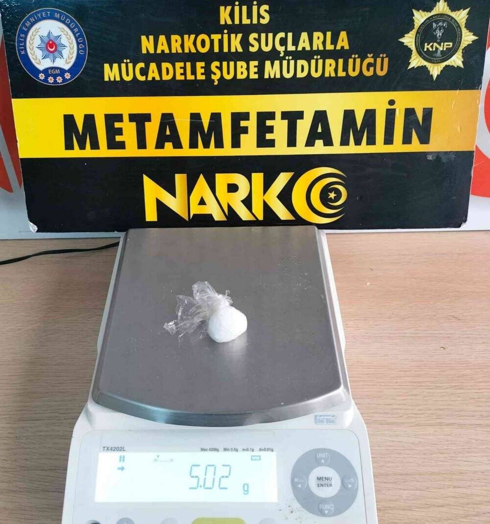 Kilis'te uyuşturucu tacirlerine operasyon