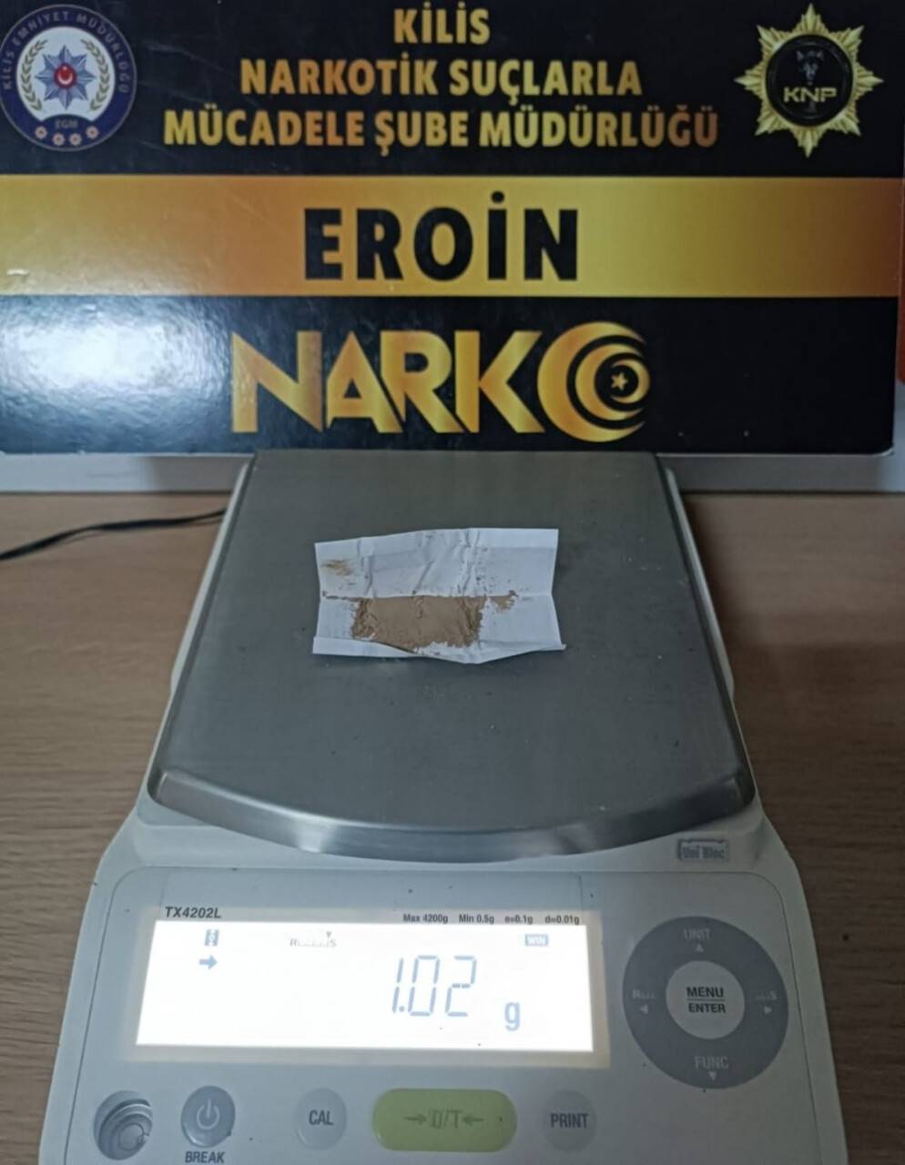 Kilis'te uyuşturucu tacirlerine operasyon