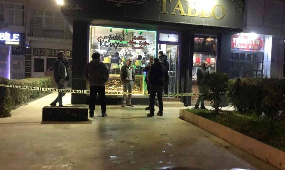 Silahlı ateş aldı, kuzeni göğsünden vuruldu