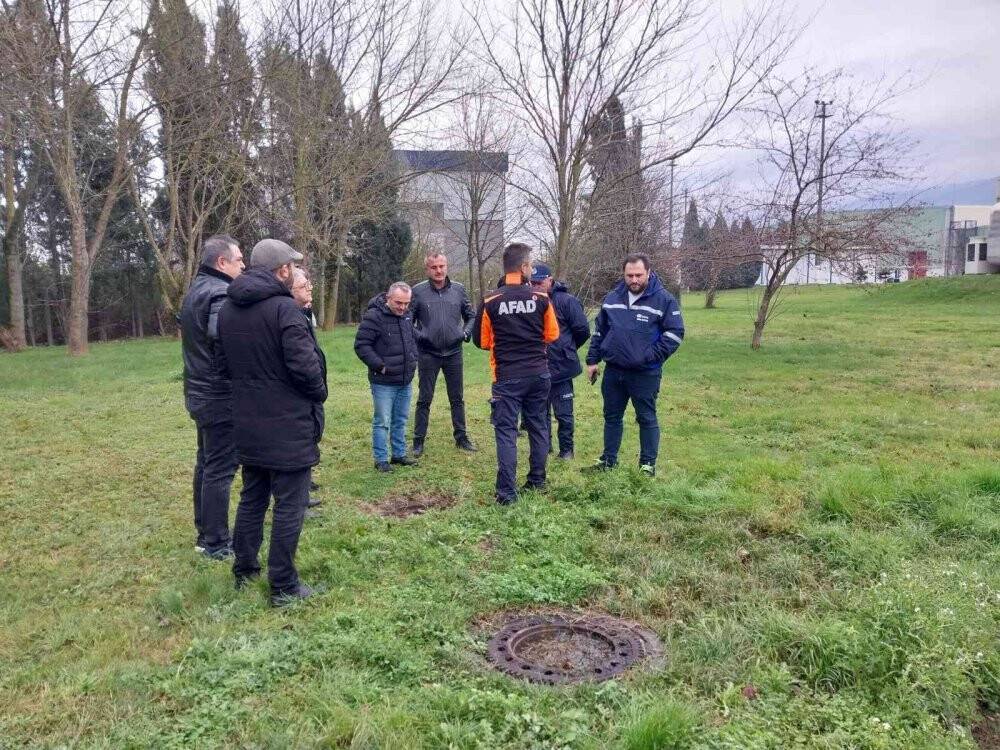 Kilez Deresi bembeyaz aktı, ekipler bölgeyi inceliyor
