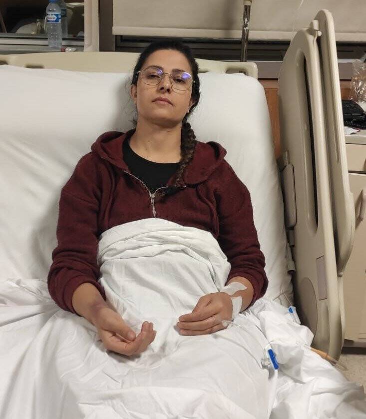 Ağrıları dinsin diye gitti, tekerlekli sandalyeyle çıktı