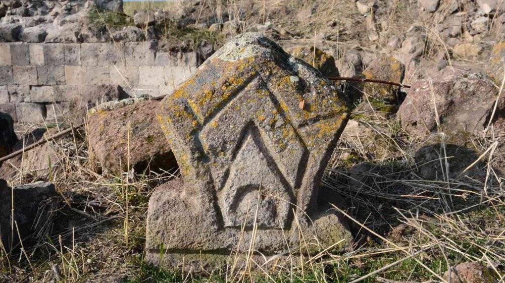 Bitlis’te 556 yıllık mescita