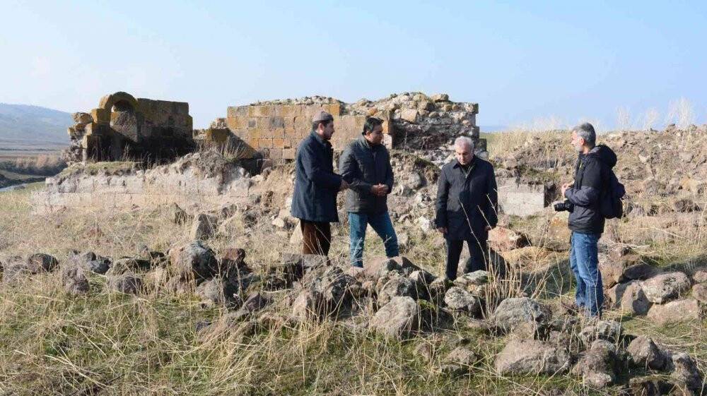 Bitlis’te 556 yıllık mescita