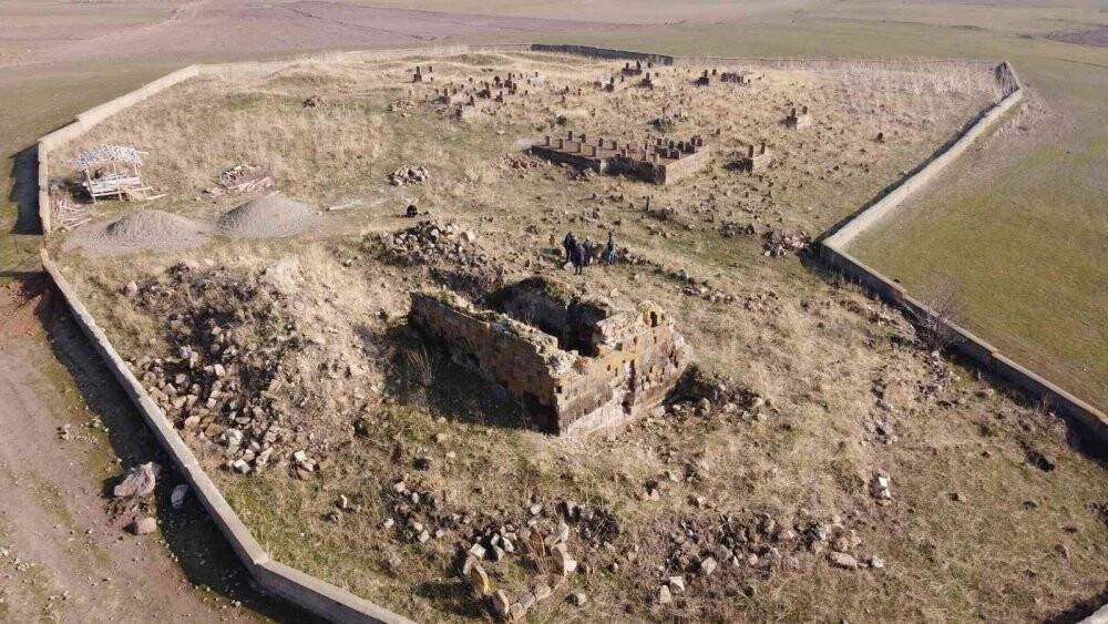 Bitlis’te 556 yıllık mescita