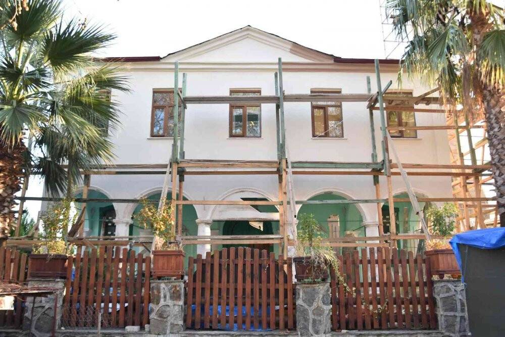 Balıkesir'de 136 yaşındaki Kundakçı Dede Cami restore ediliyor
