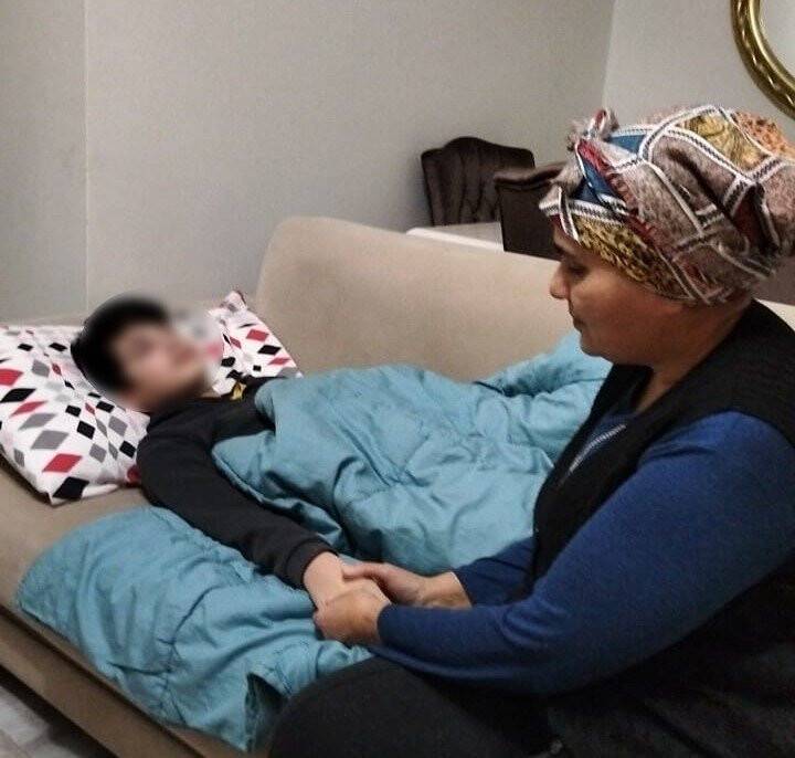 Osmaniye'de bakkala giden çocuğa köpek saldırdı, o anlar kamerada