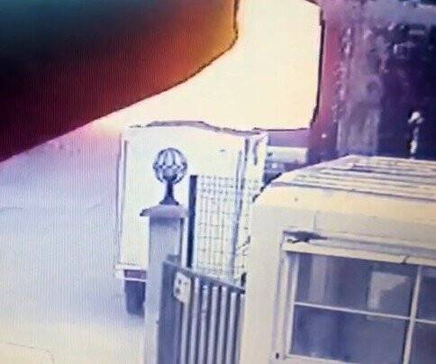 Bursa'da doğalgaz sobasının bomba gibi patladığı anlar kameralarda