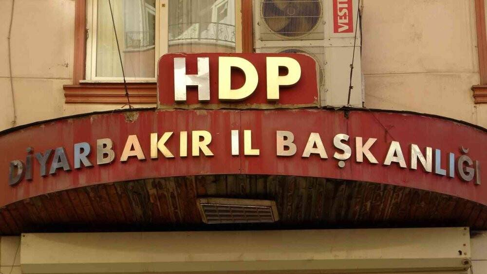 HDP il binası önünde nöbet tutan ailelerin sayısı 349’a yükseldi
