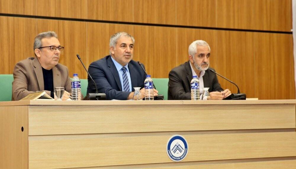 ÇAKÜ’de "Mevlana: Hayatı, Eserleri ve Felsefesi" paneli gerçekleştirildi