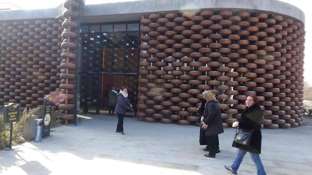 Kars yerli ve yabancı turistlerin ilgisini çekmeye devam ediyor