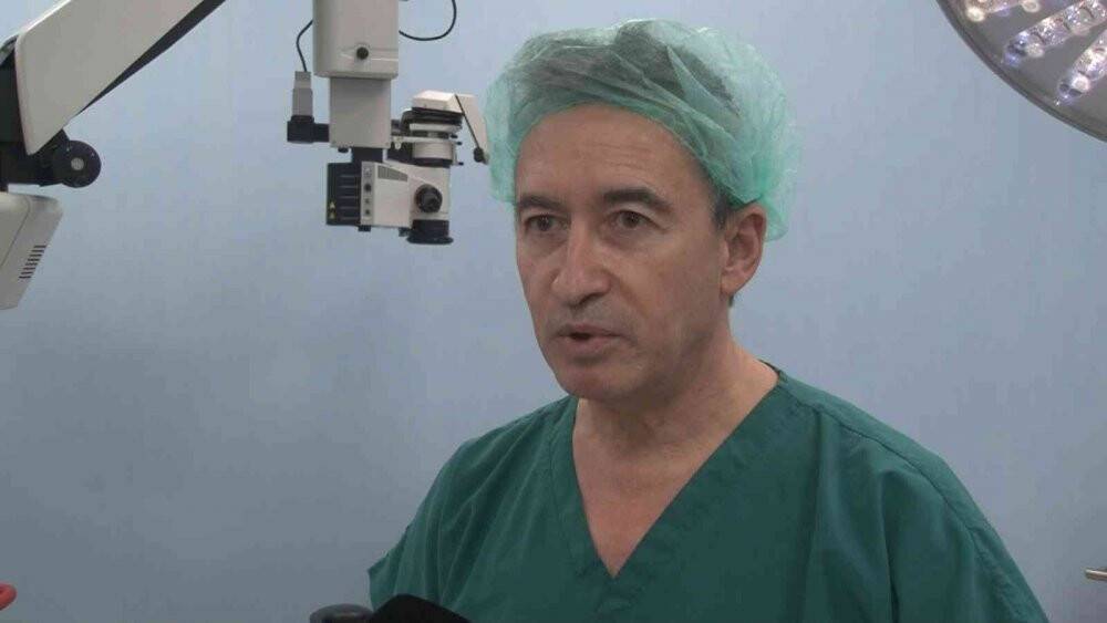 Görme problemi yaşayan hasta Türk doktorun geliştirdiği tedavi ile sağlığına kavuşacak