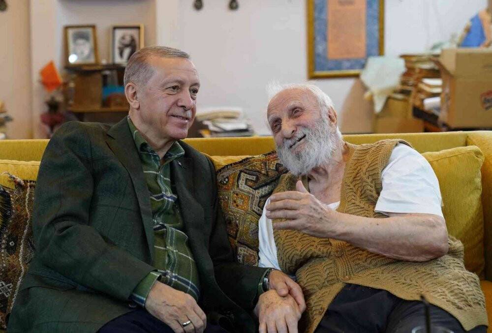 Cumhurbaşkanı Erdoğan, neyzen Niyazi Sayın’ı ziyaret etti