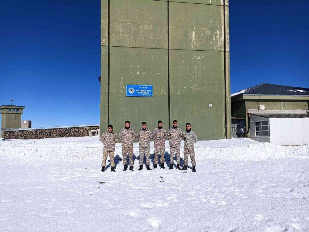 Hatice teyzeden Mehmetçiğe 150 bere ve boyunluk