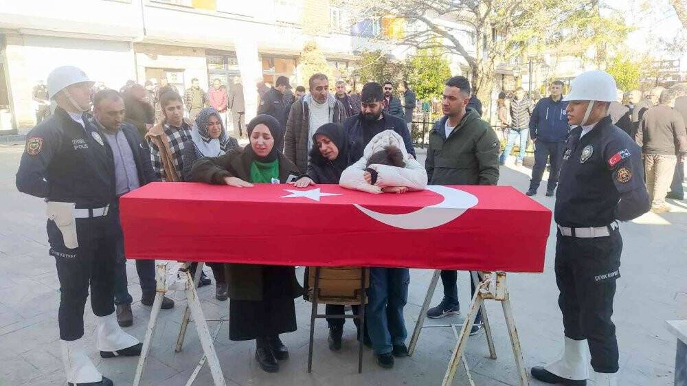 Hayatını kaybeden polis memuru, Konya'da toprağa verildi
