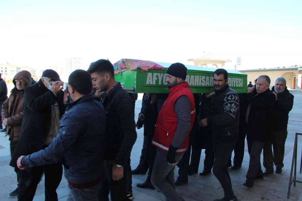 Manisa'da katledilen annesinin ardından böyle seslendi