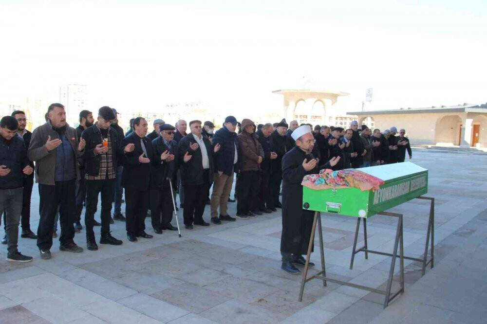 Manisa'da katledilen annesinin ardından böyle seslendi