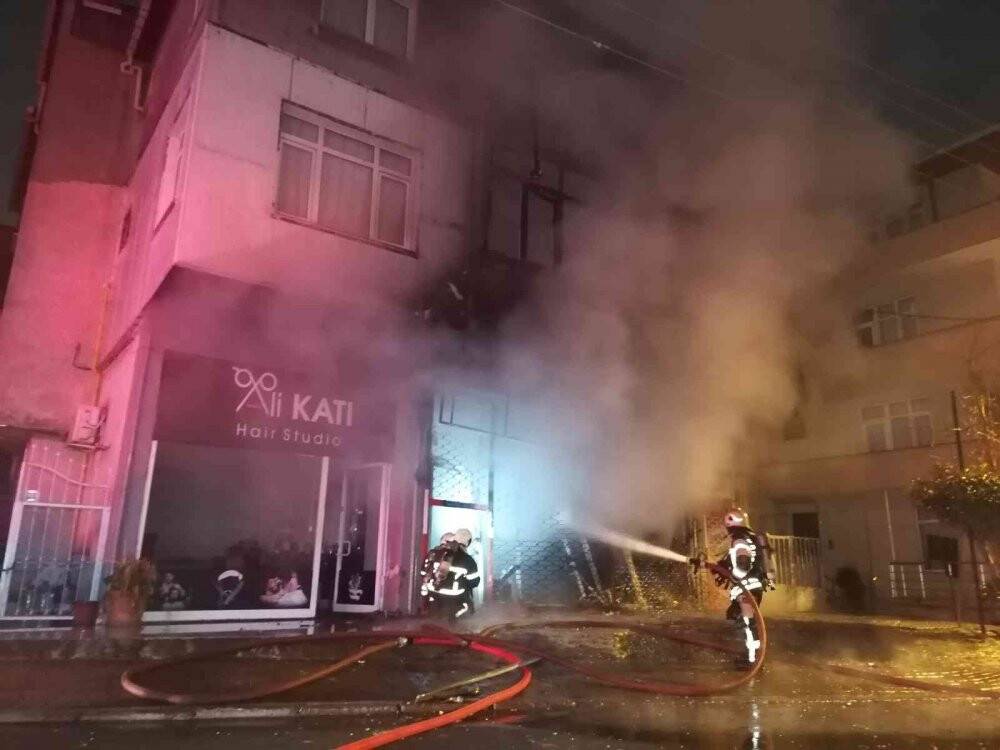 İş yeri alevlere teslim oldu