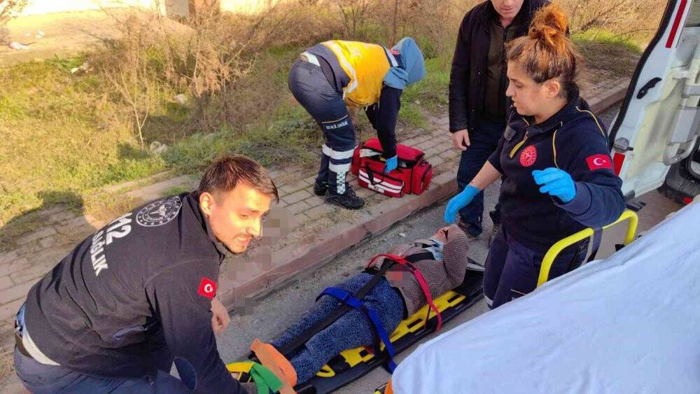 Bursa'da evinde bıçaklı hırsızı gören kadın çocuğu ile balkondan atladı