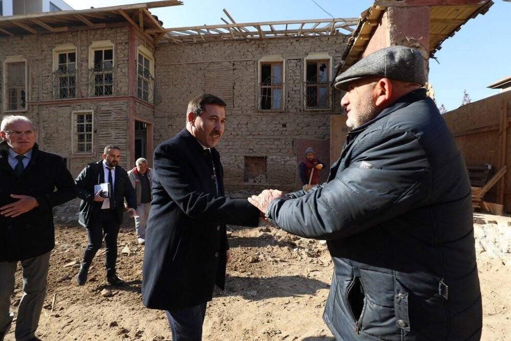 Karatay Belediyesi tarihi dokuya sahip çıkıyor